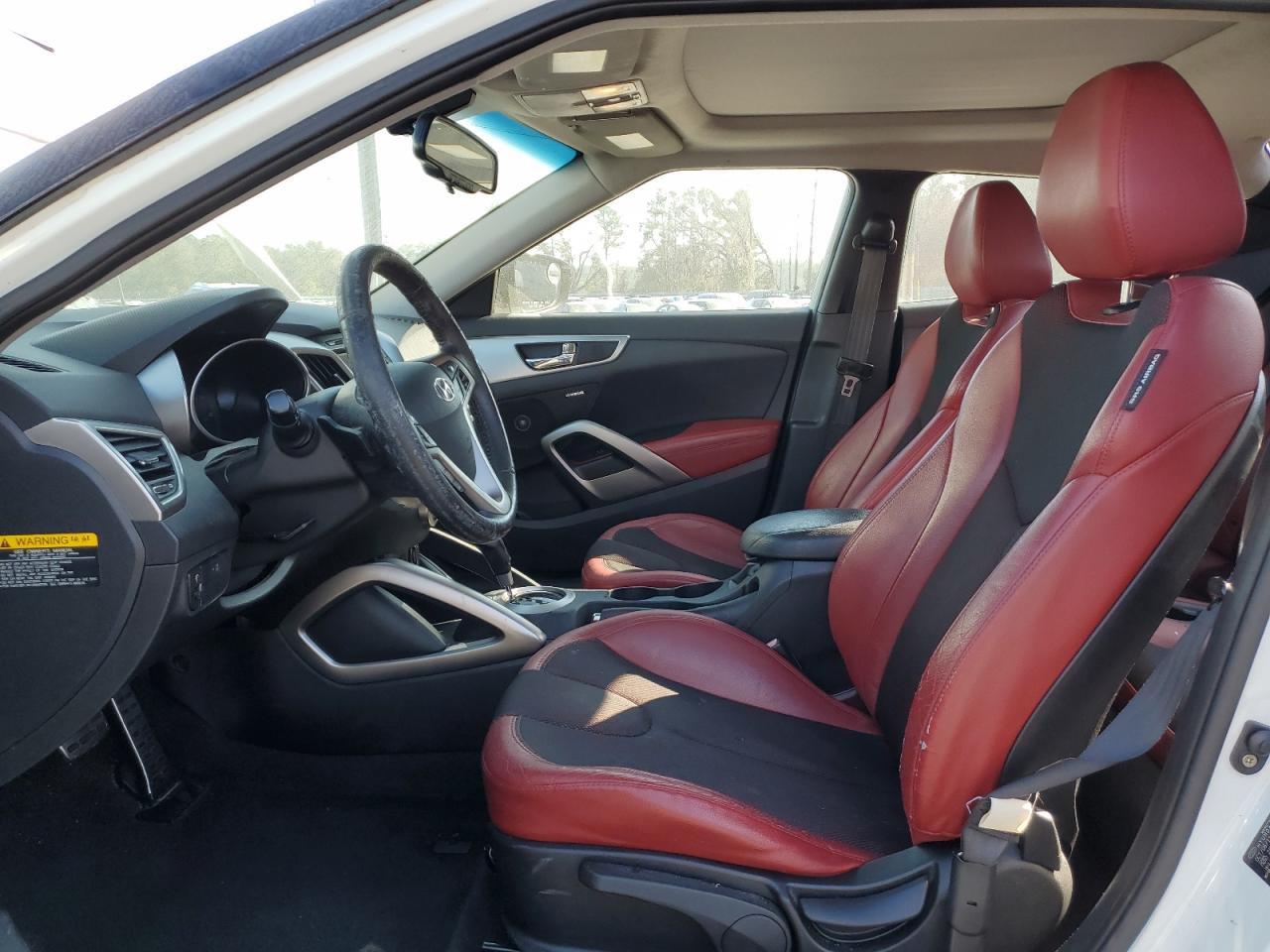 2012 Hyundai Veloster - Image 7