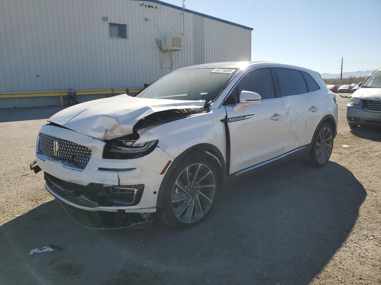 2019 Lincoln Nautilus - Image 1
