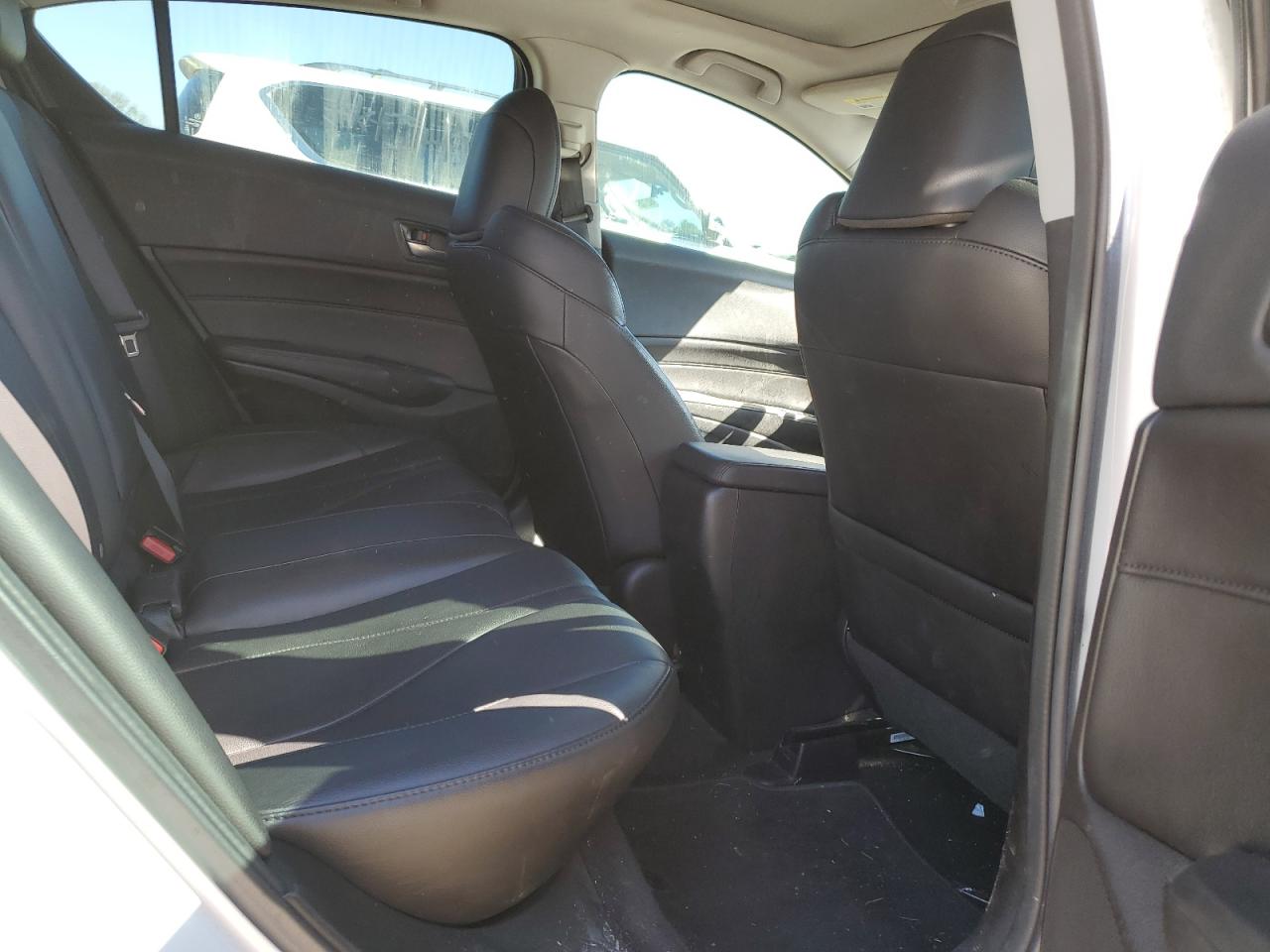 2021 Acura ILX - Image 10