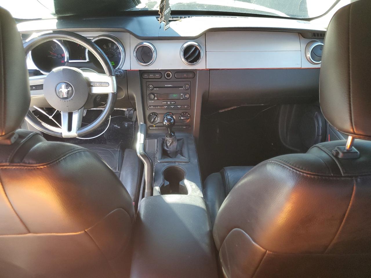 2007 Ford Mustang - Image 8