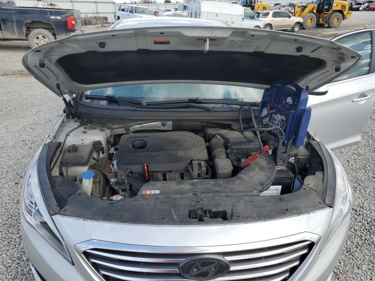 2015 Hyundai Sonata - Image 11