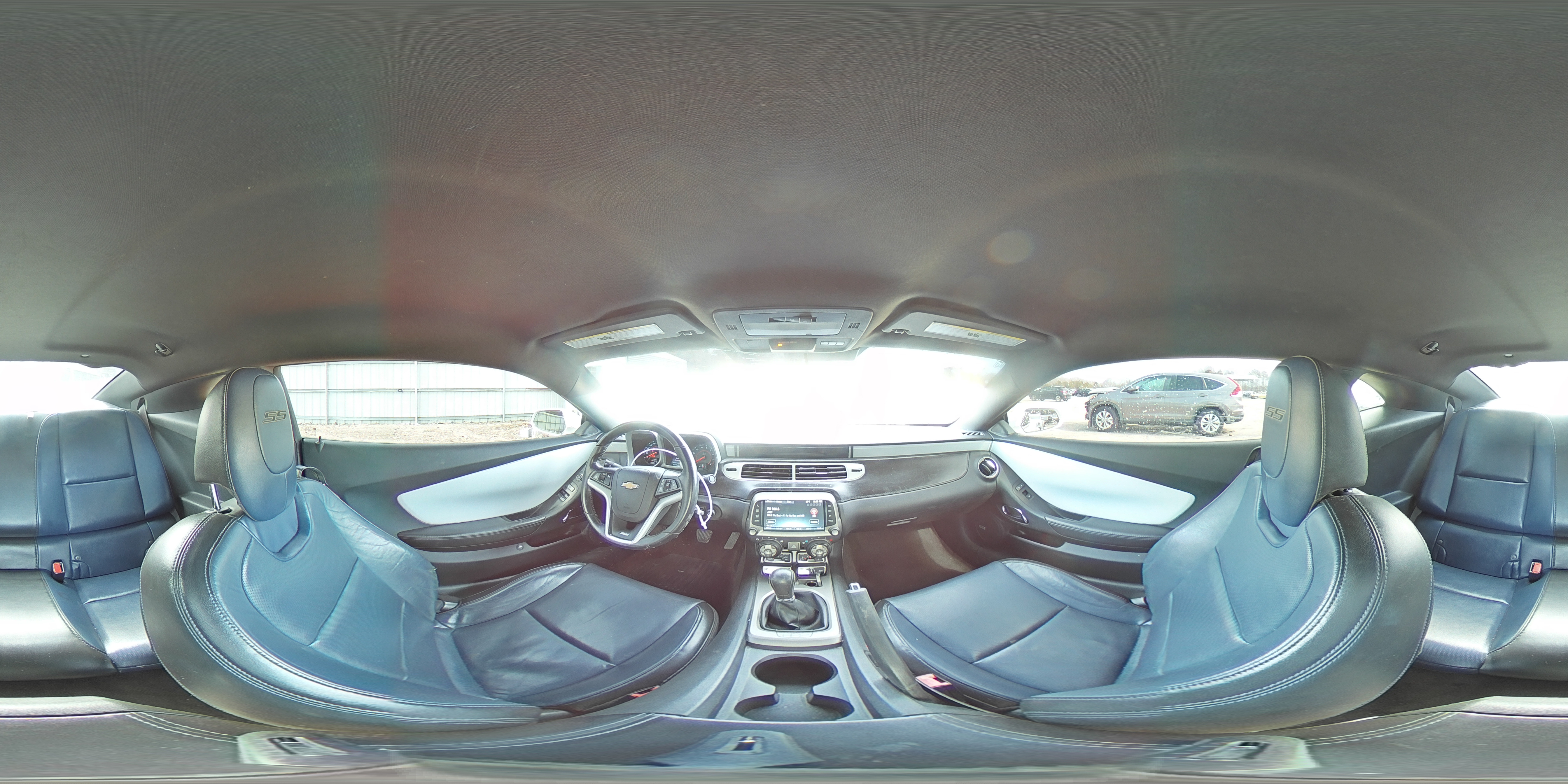 2014 Chevrolet Camaro - Image 13