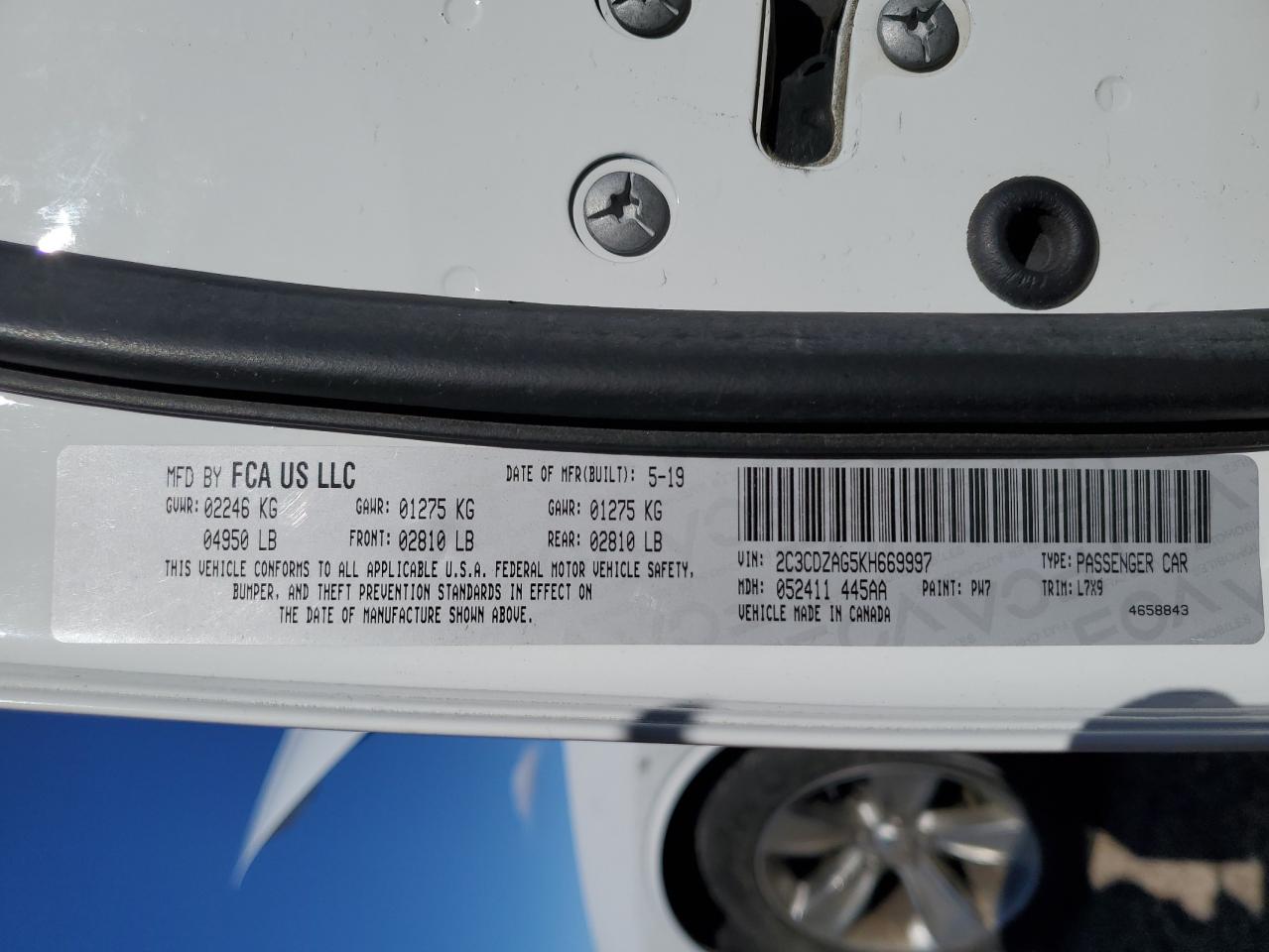 2019 Dodge Challenger - Image 12