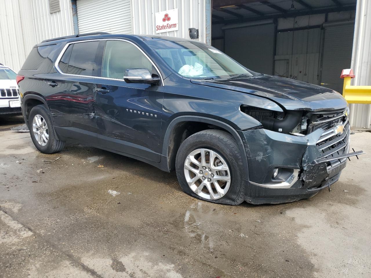 2019 Chevrolet Traverse - Image 4
