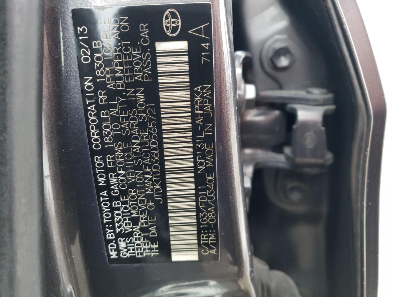 2013 Toyota Yaris - Image 12