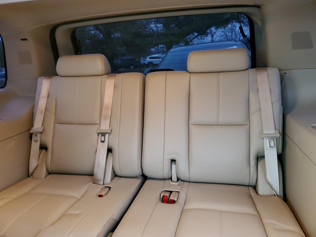 2008 Chevrolet Tahoe - Image 10