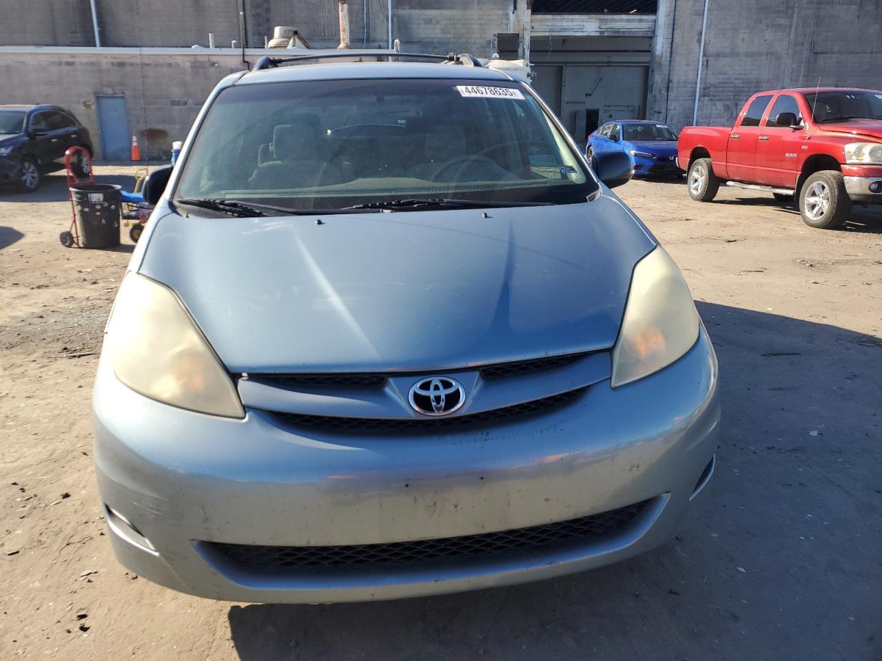 2006 Toyota Sienna - Image 5