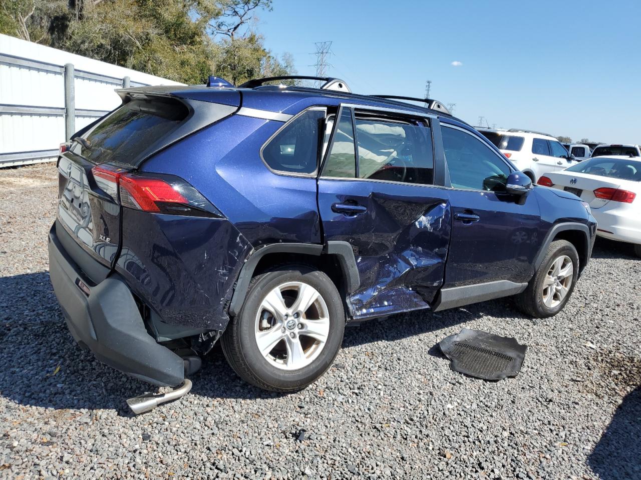 2021 Toyota RAV 4 - Image 3
