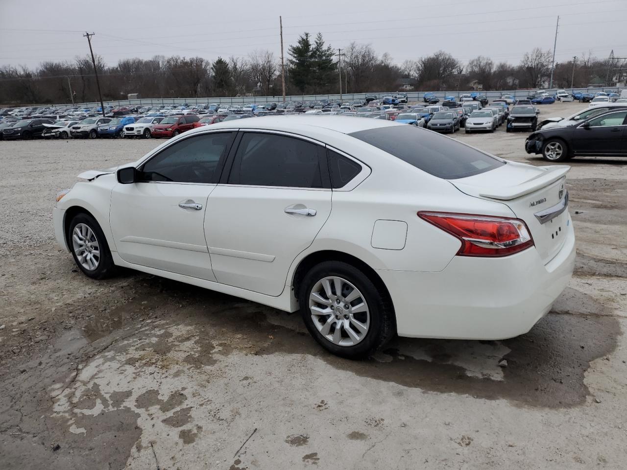 2013 Nissan Altima - Image 2