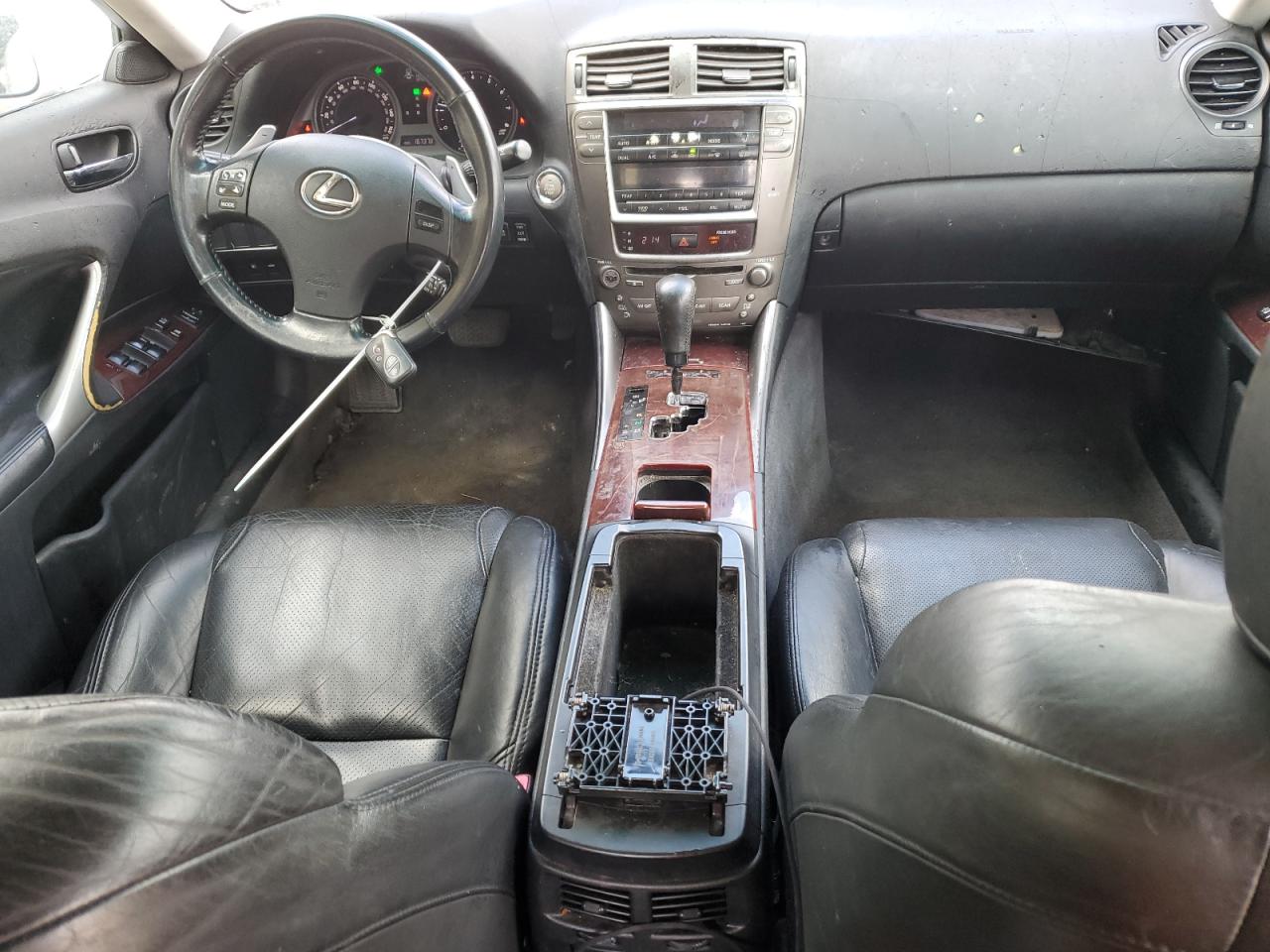 2007 Lexus IS - Image 8