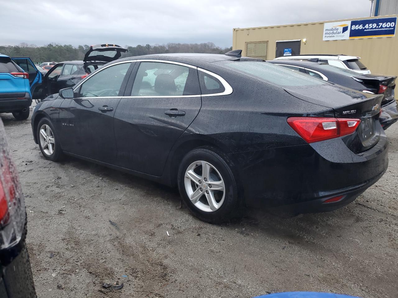 2023 Chevrolet Malibu - Image 2