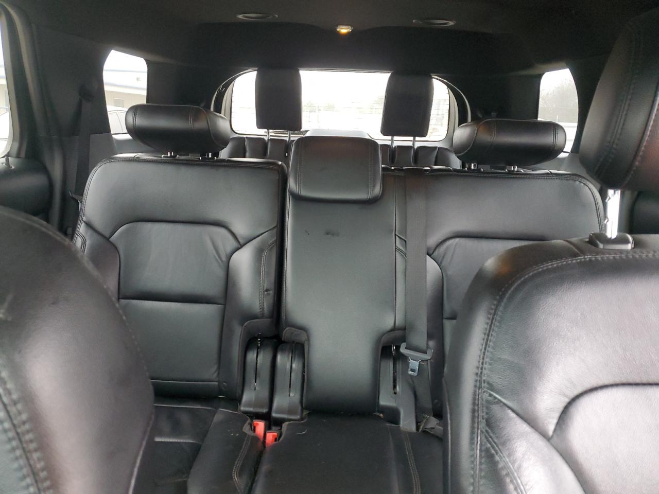 2017 Ford Explorer - Image 10