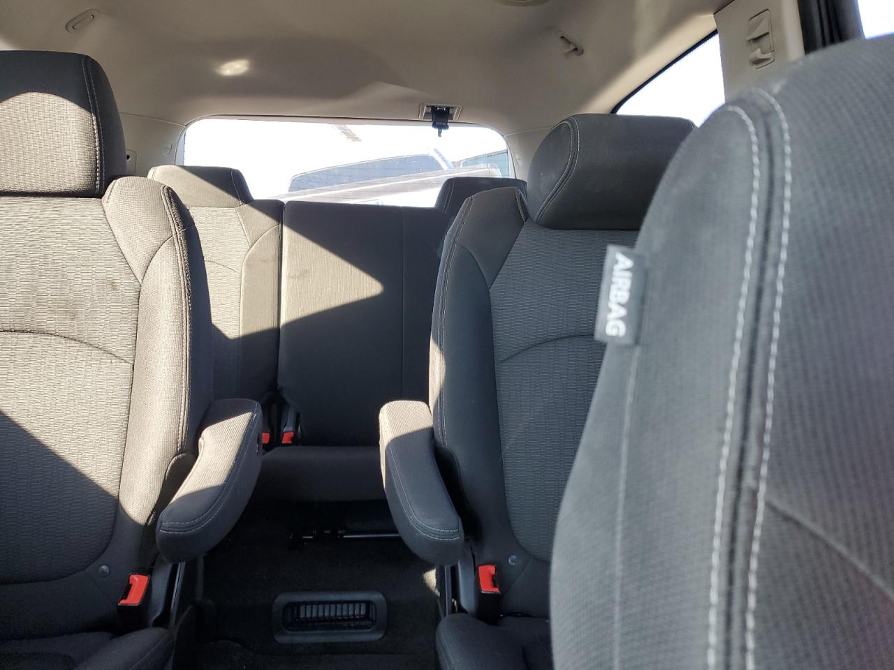 2016 Chevrolet Traverse - Image 10