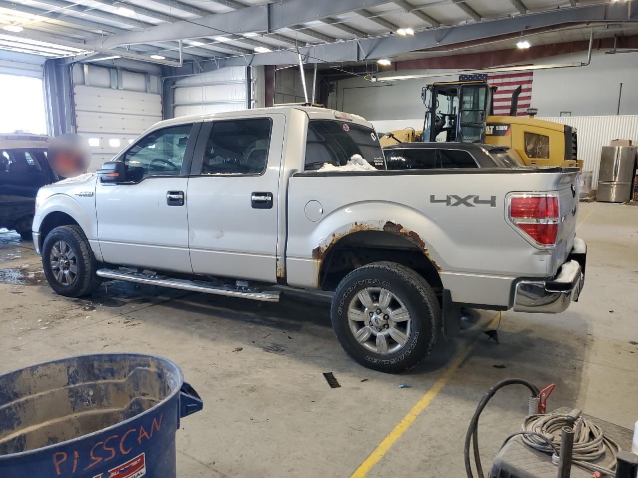 2010 Ford F-150 - Image 2