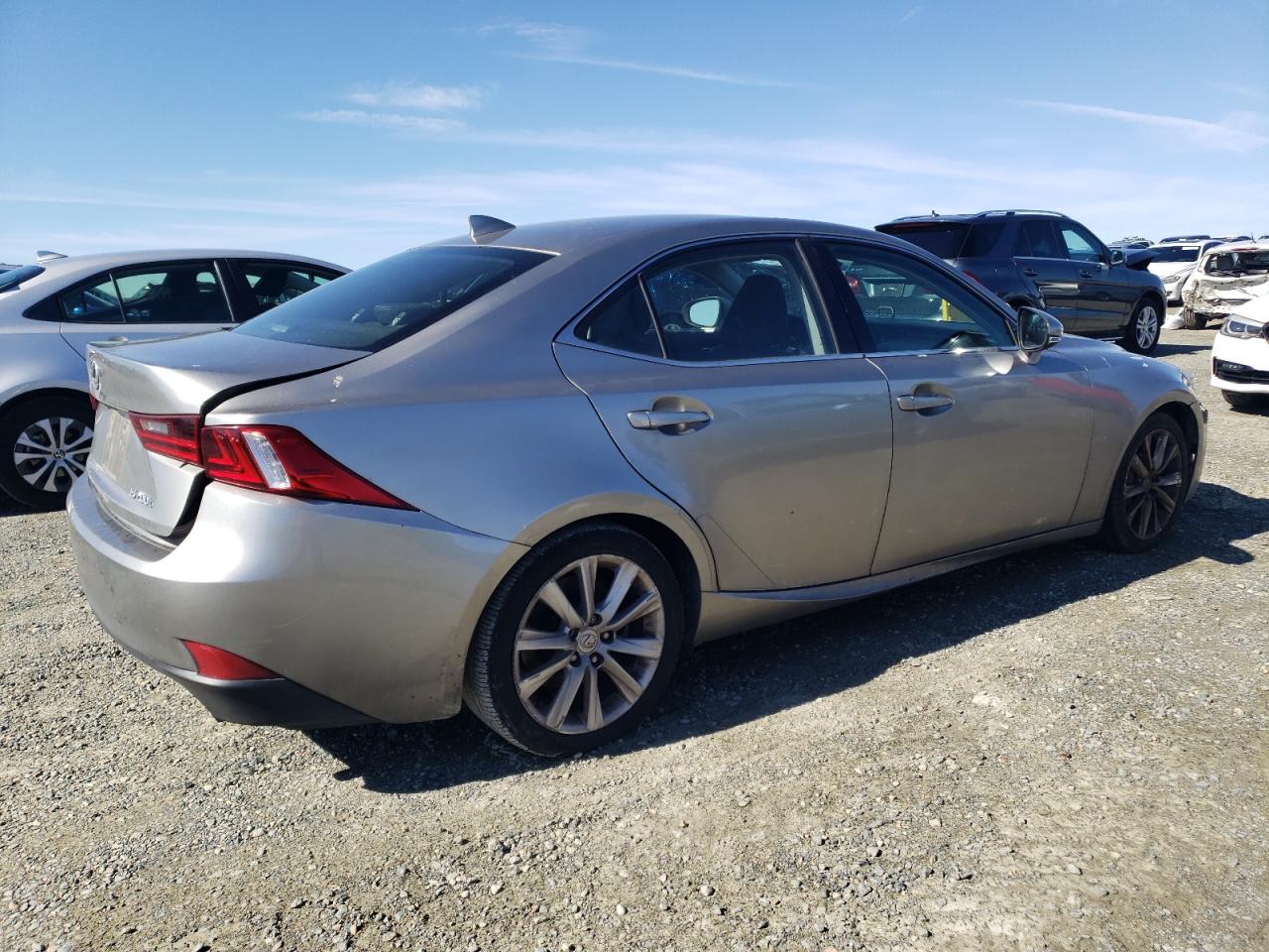 2016 Lexus IS - Image 3