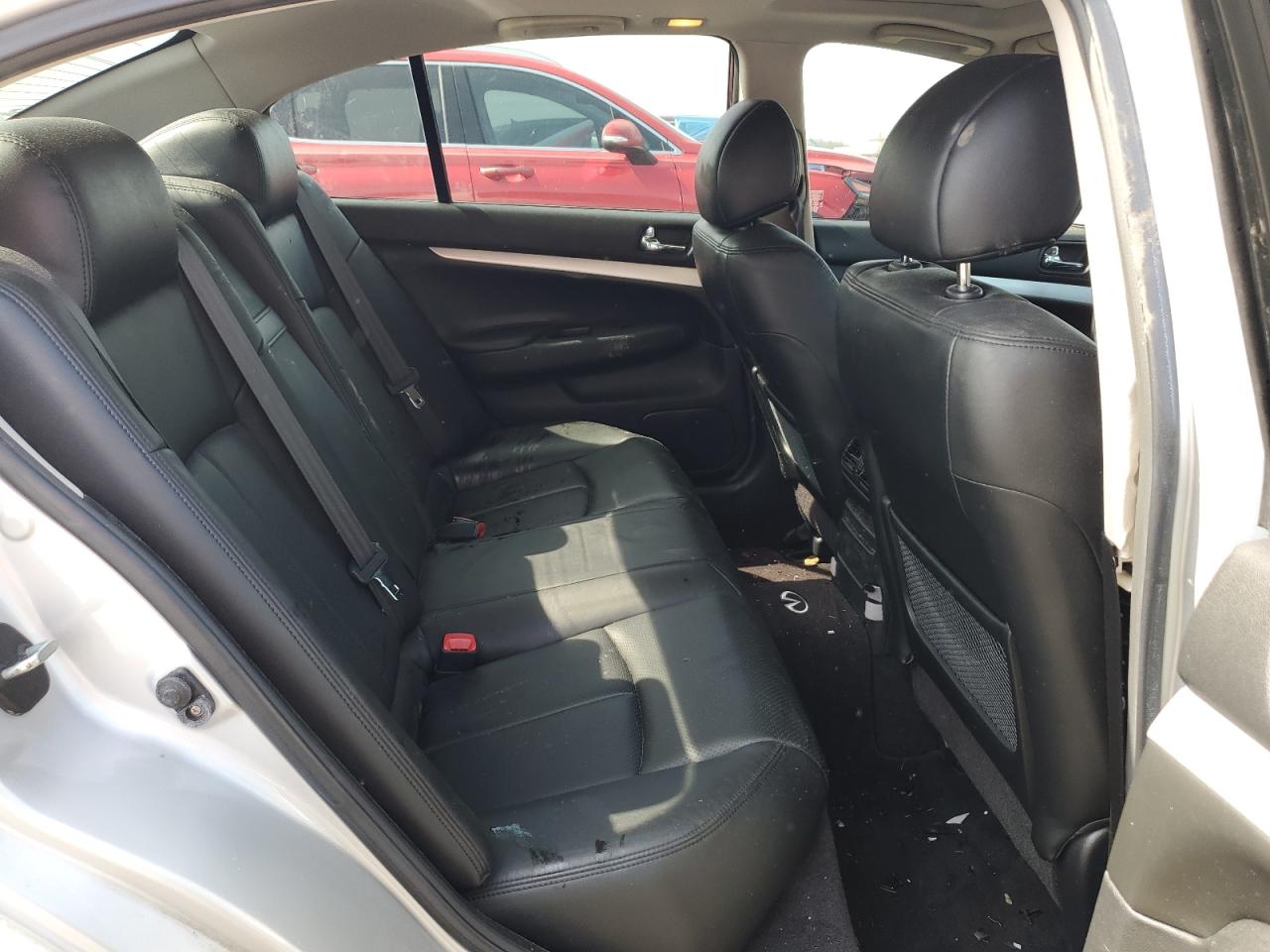 2009 Infiniti G - Image 10