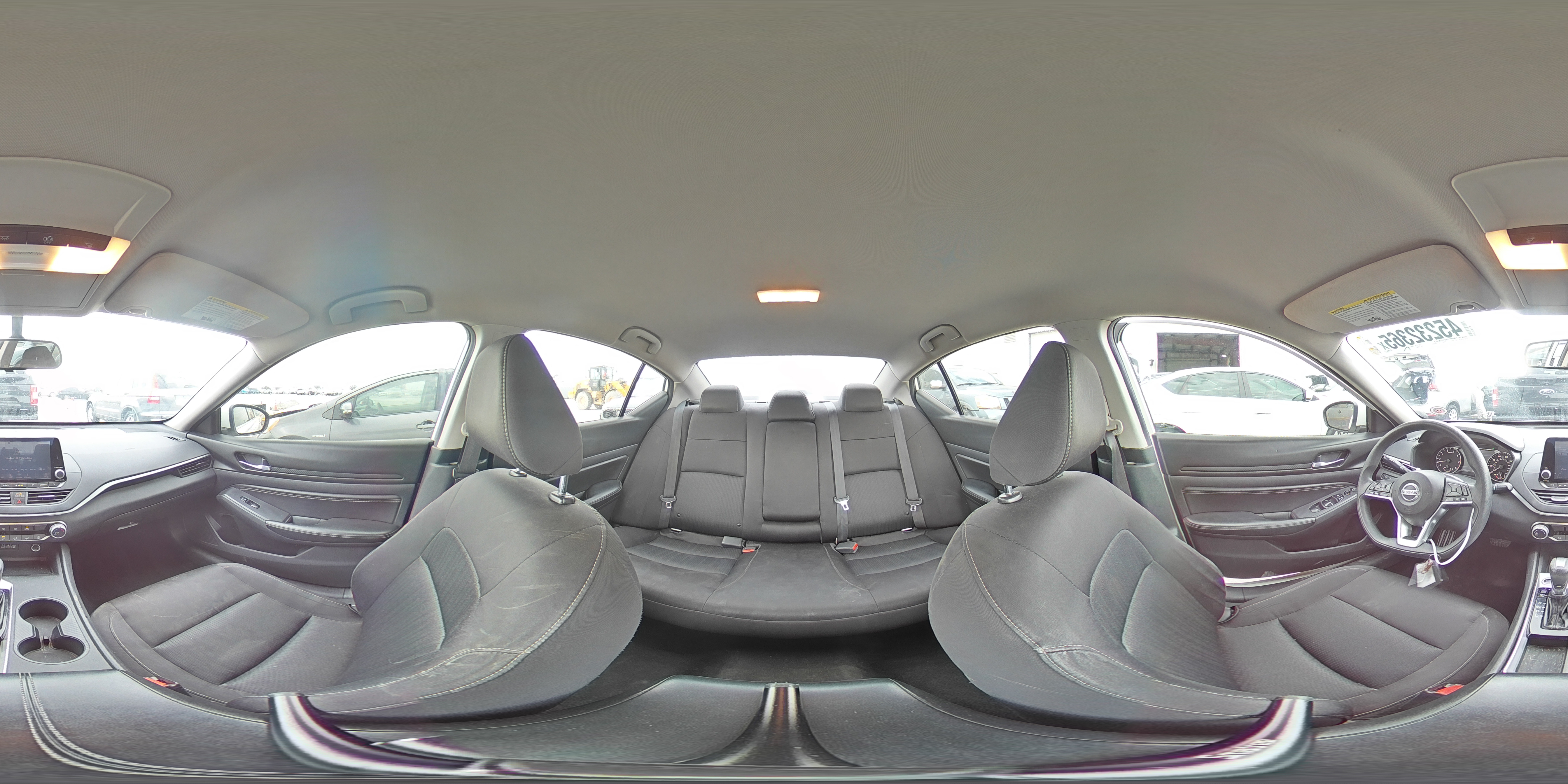 2020 Nissan Altima - Image 15