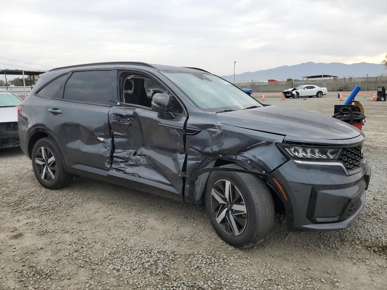 2022 Kia Sorento - Image 4