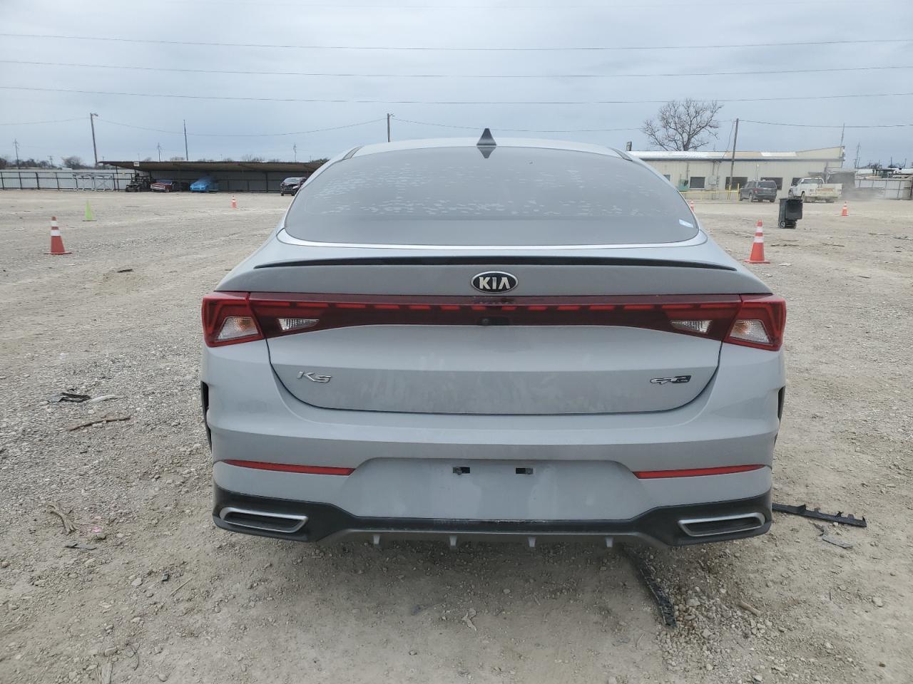 2021 Kia K5 - Image 6