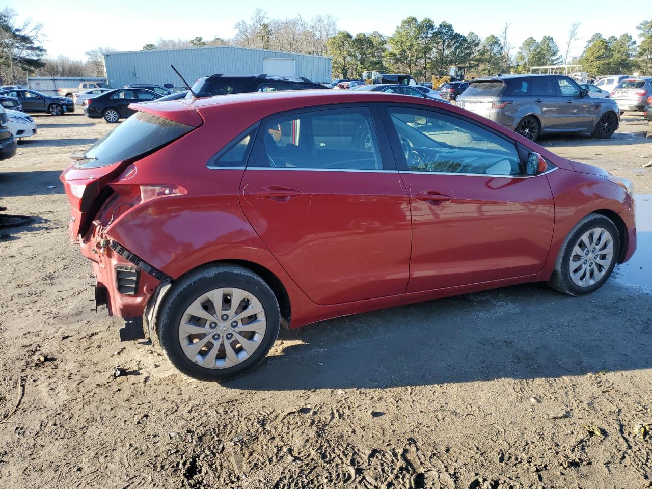 2017 Hyundai Elantra - Image 3