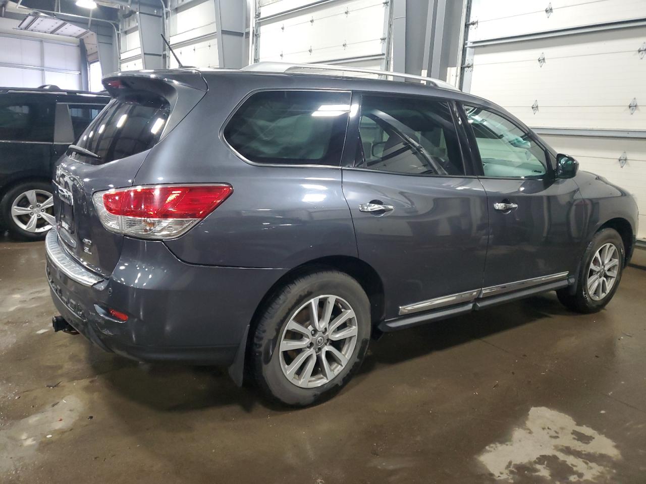 2014 Nissan Pathfinder - Image 3