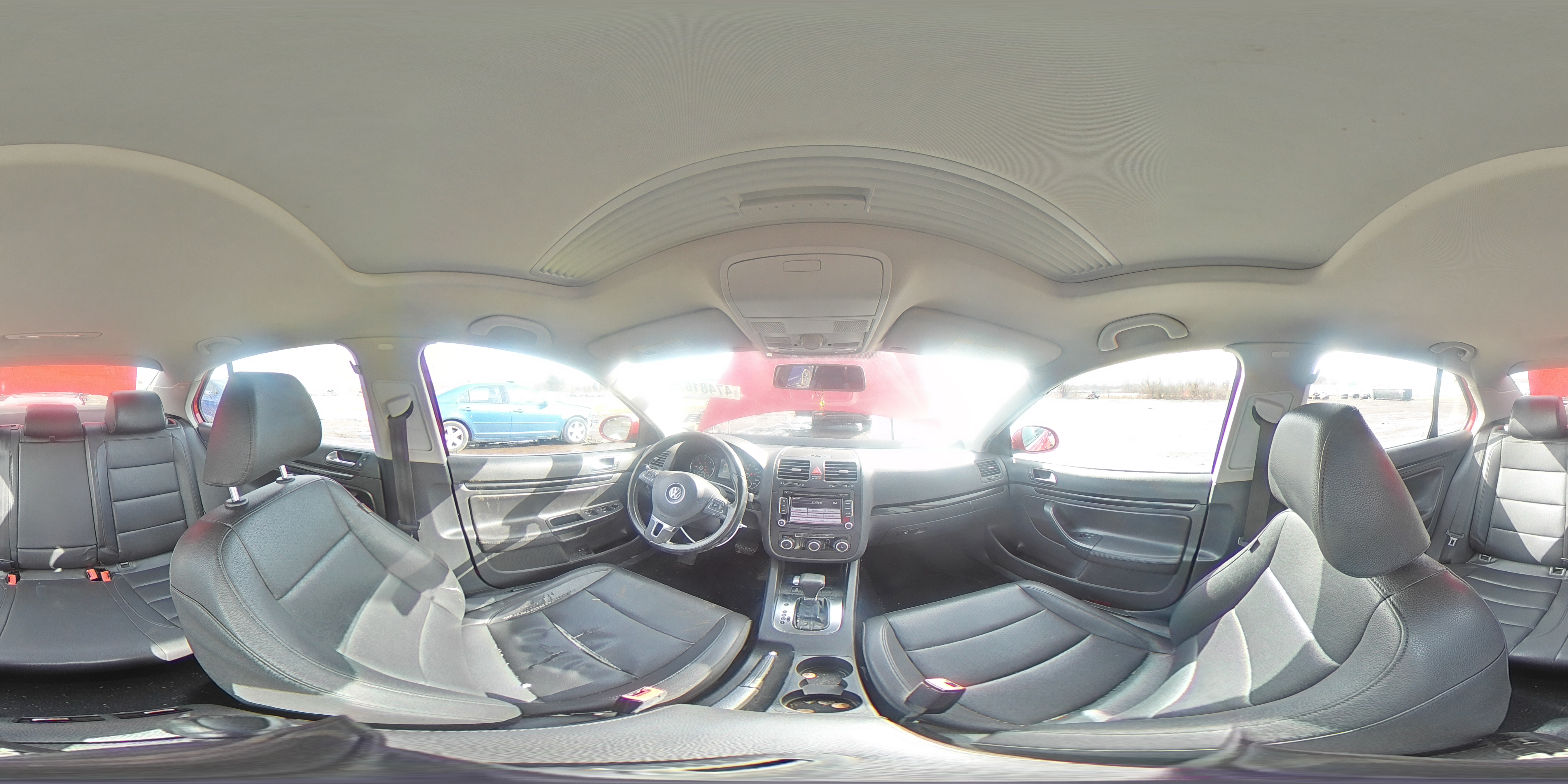 2010 Volkswagen Jetta - Image 12