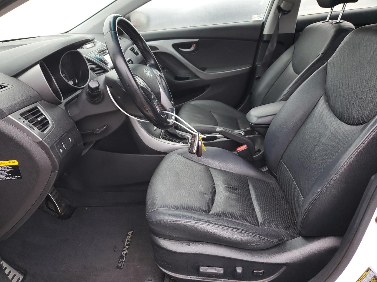 2015 Hyundai Elantra - Image 7