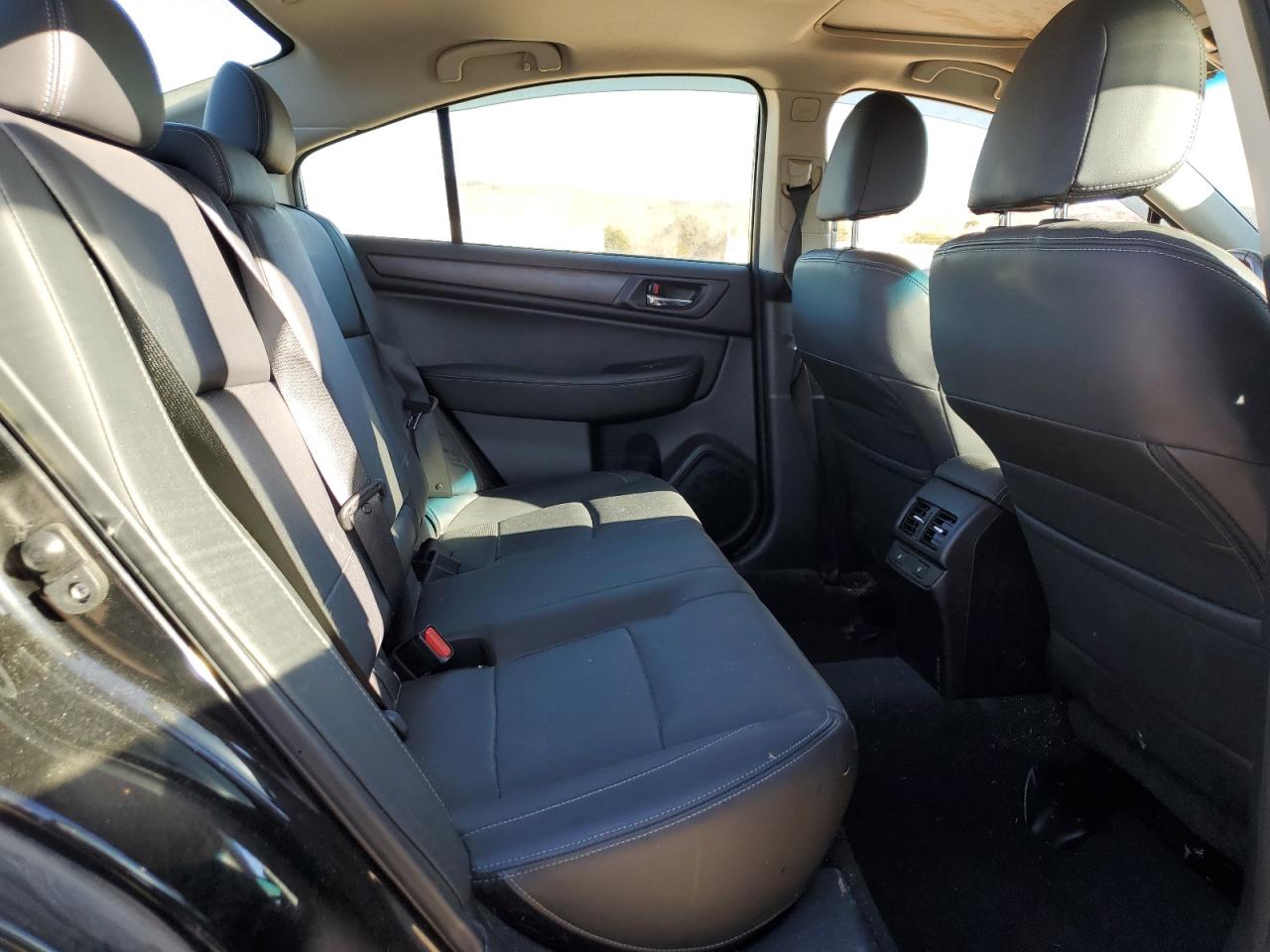 2015 Subaru Legacy - Image 10