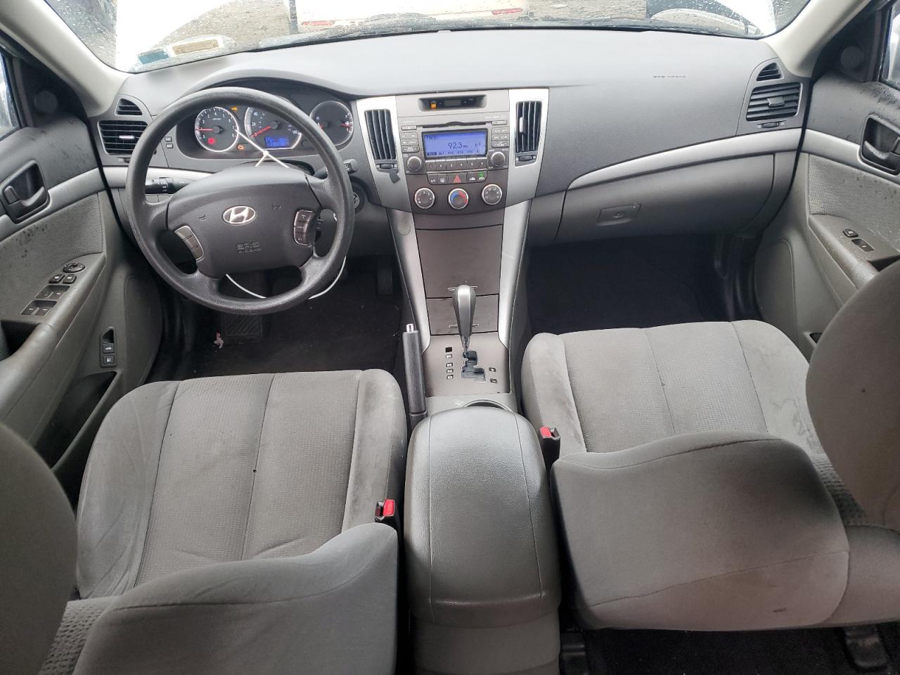 2009 Hyundai Sonata - Image 8