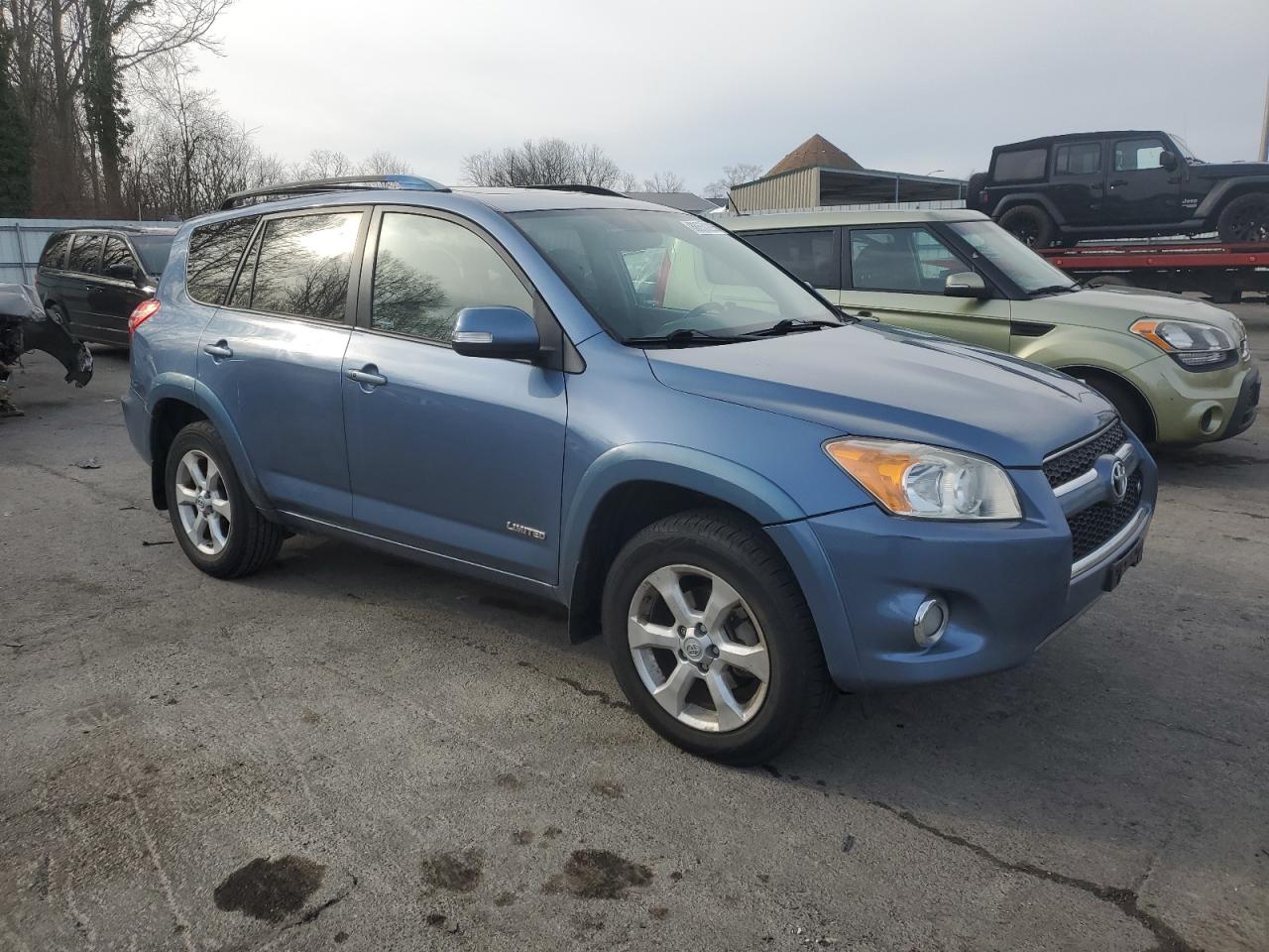 2010 Toyota RAV 4 - Image 4