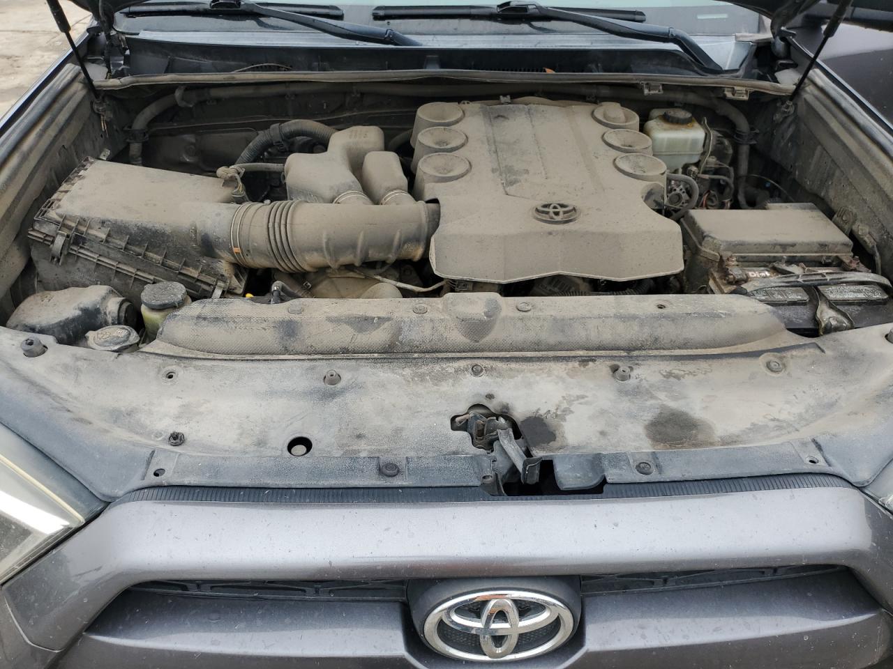 2015 Toyota 4Runner - Image 12
