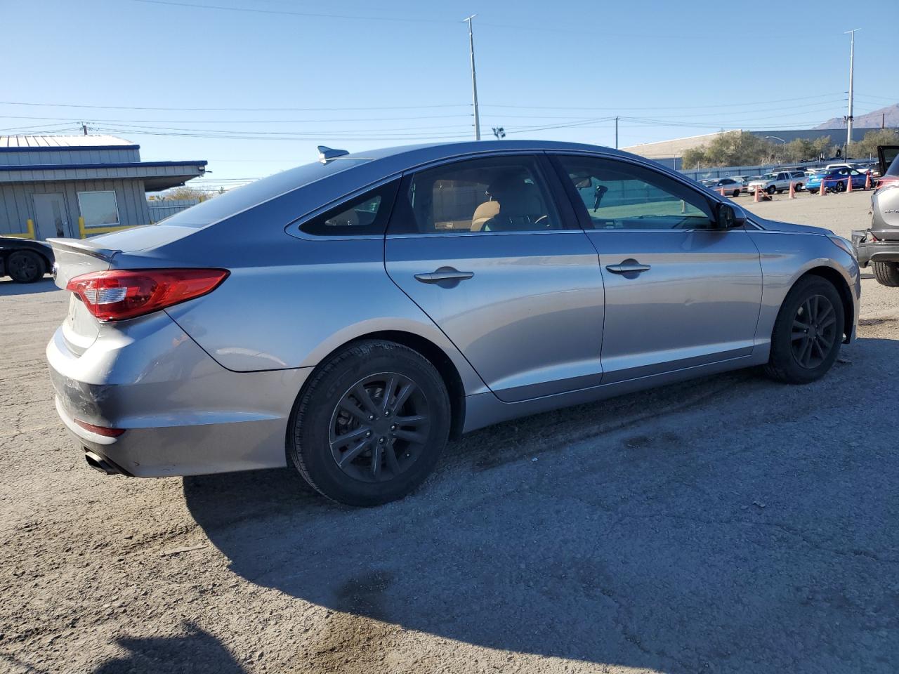 2015 Hyundai Sonata - Image 3