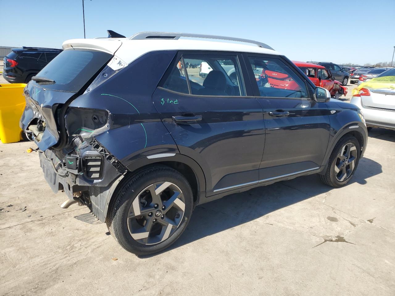 2020 Hyundai Venue - Image 3