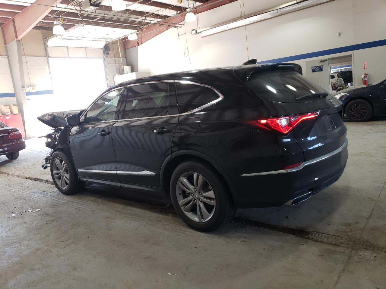 2023 Acura MDX - Image 2
