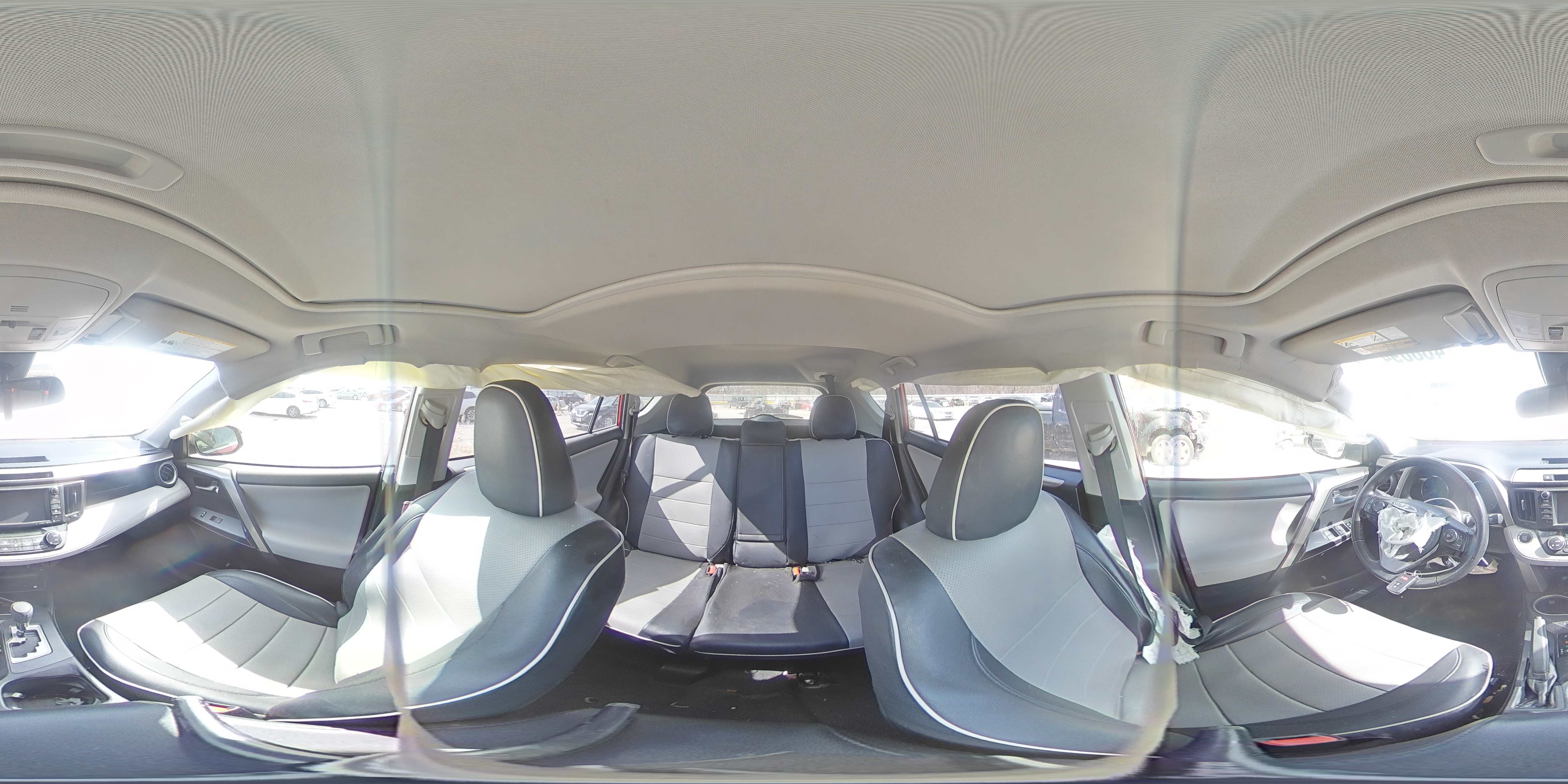 2016 Toyota RAV 4 - Image 14