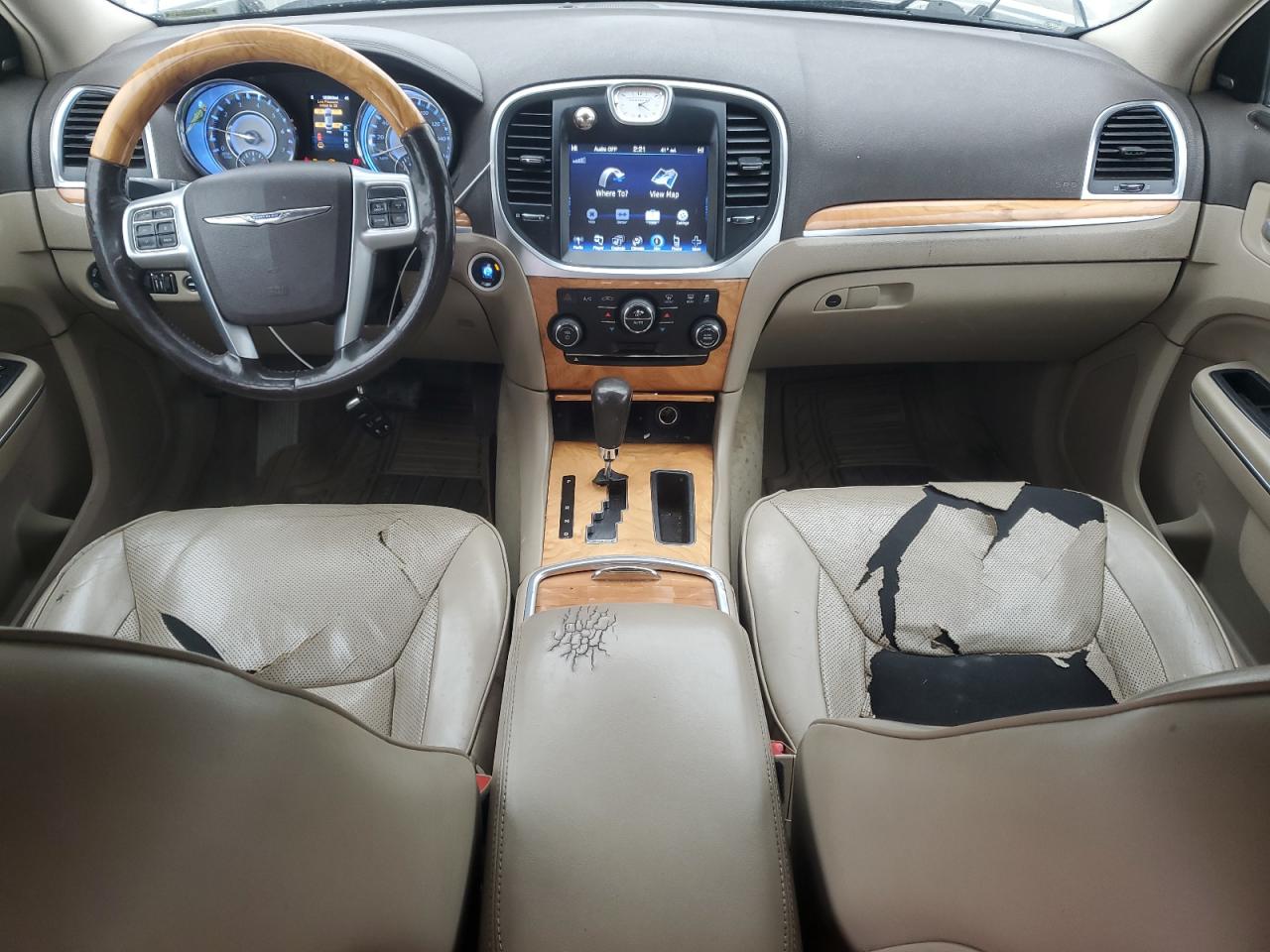 2013 Chrysler 300 - Image 8
