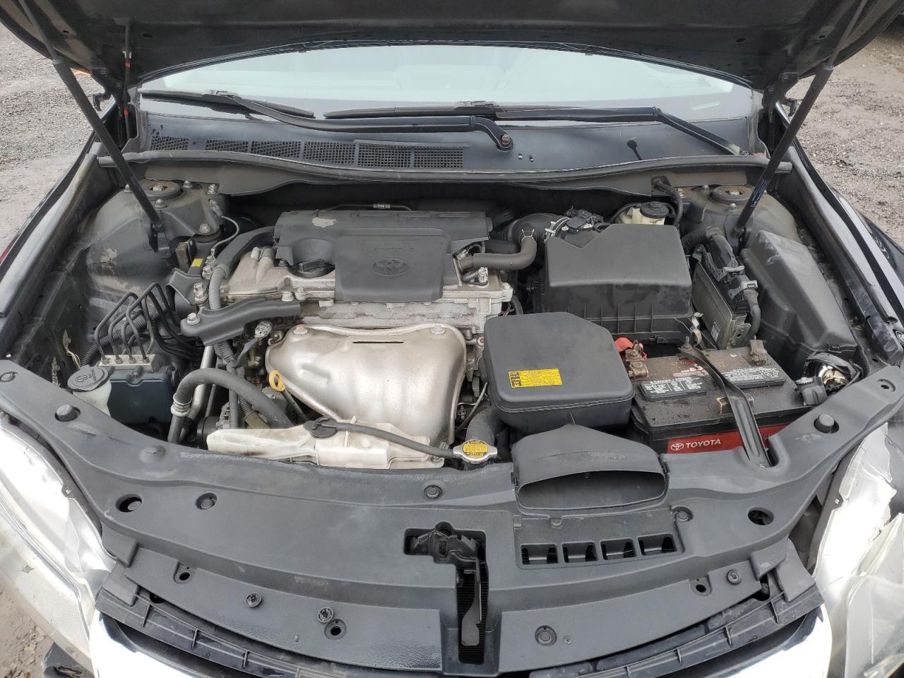 2015 Toyota Camry - Image 11