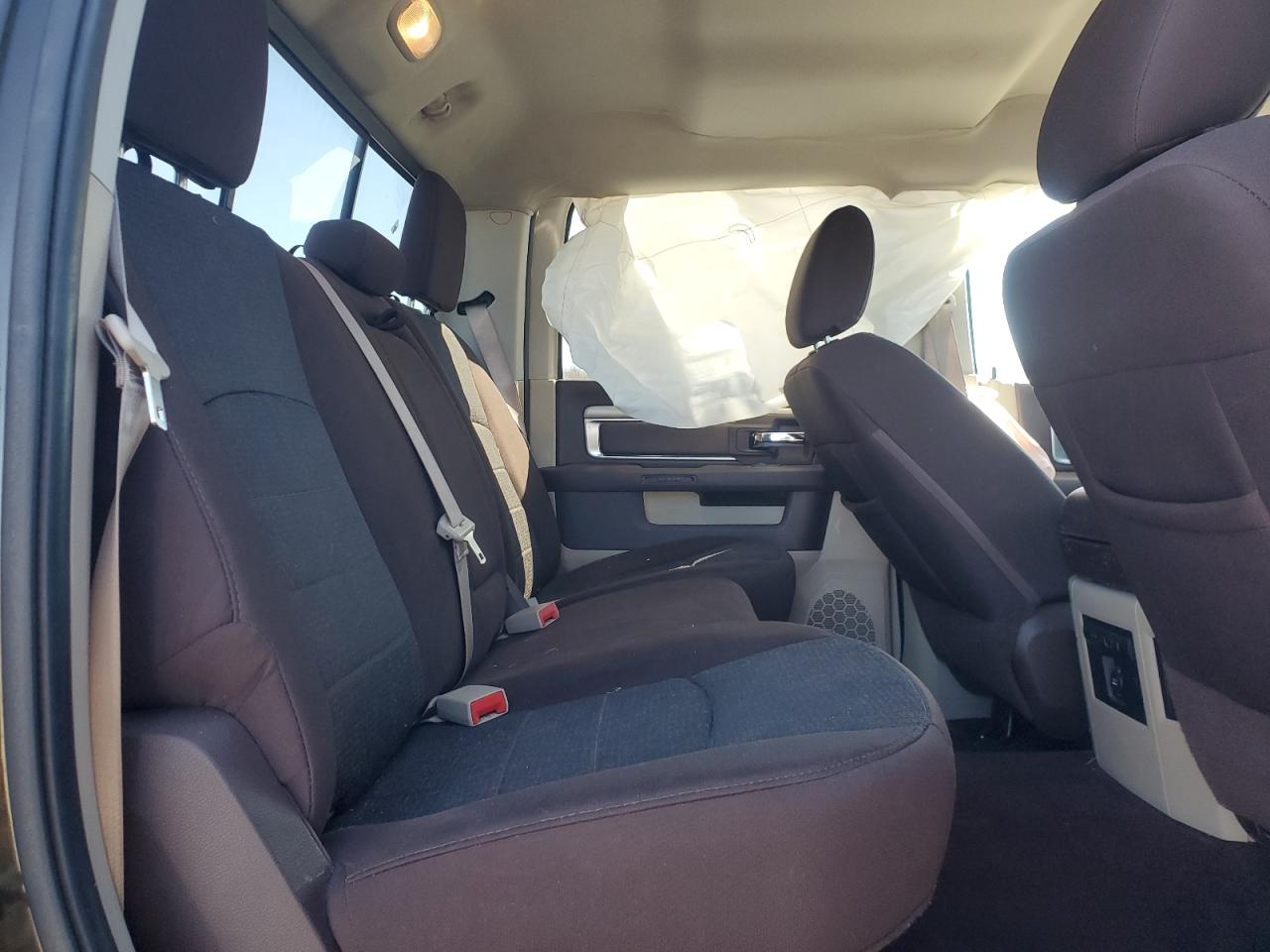 2014 Dodge RAM - Image 11