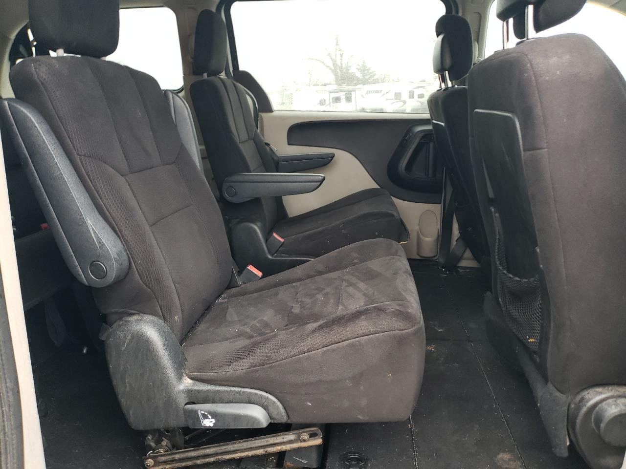 2011 Dodge Caravan - Image 11