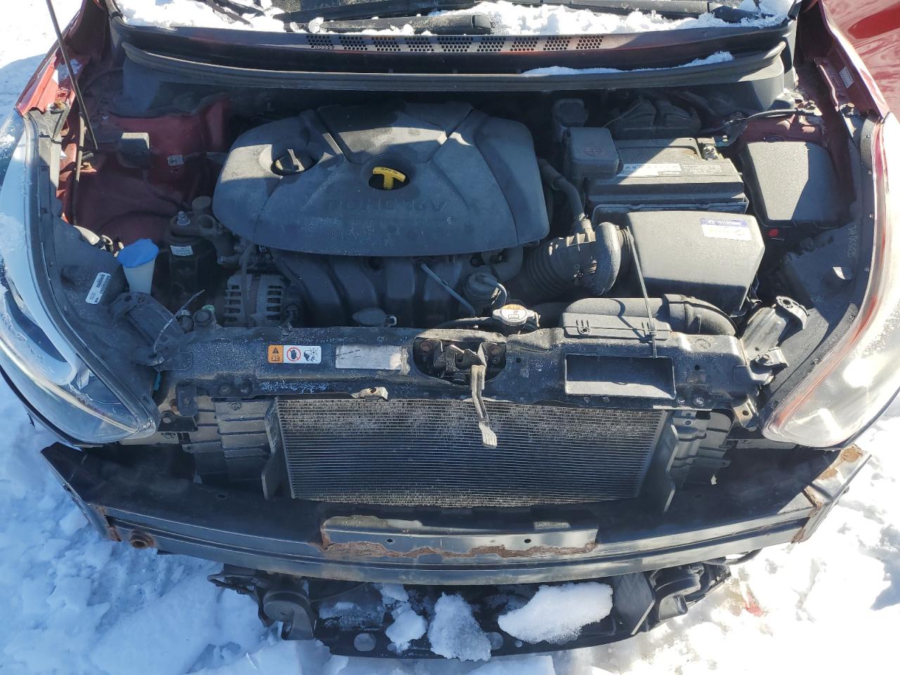 2016 Hyundai Elantra - Image 11