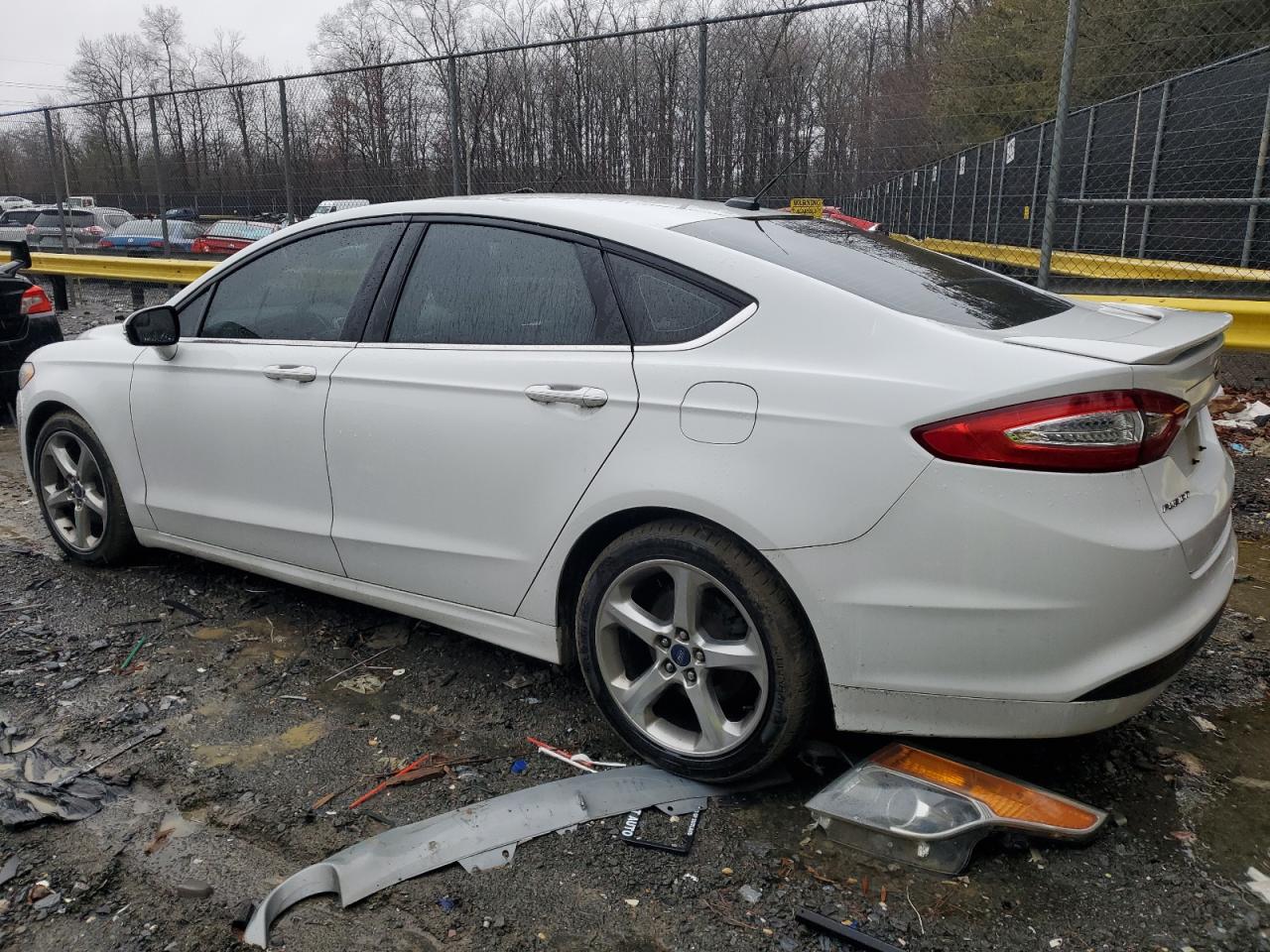 2015 Ford Fusion - Image 2