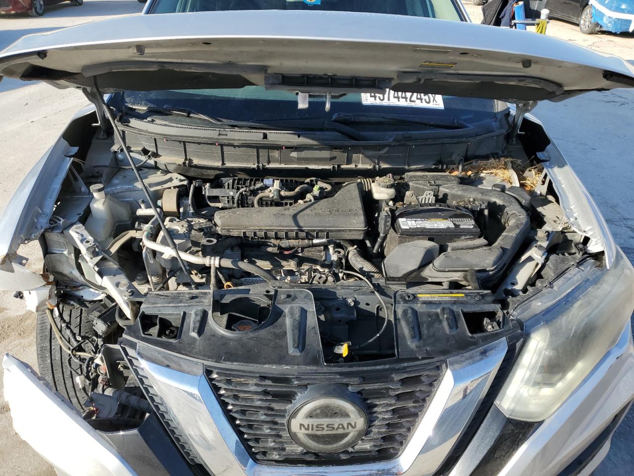 2018 Nissan Rogue - Image 12