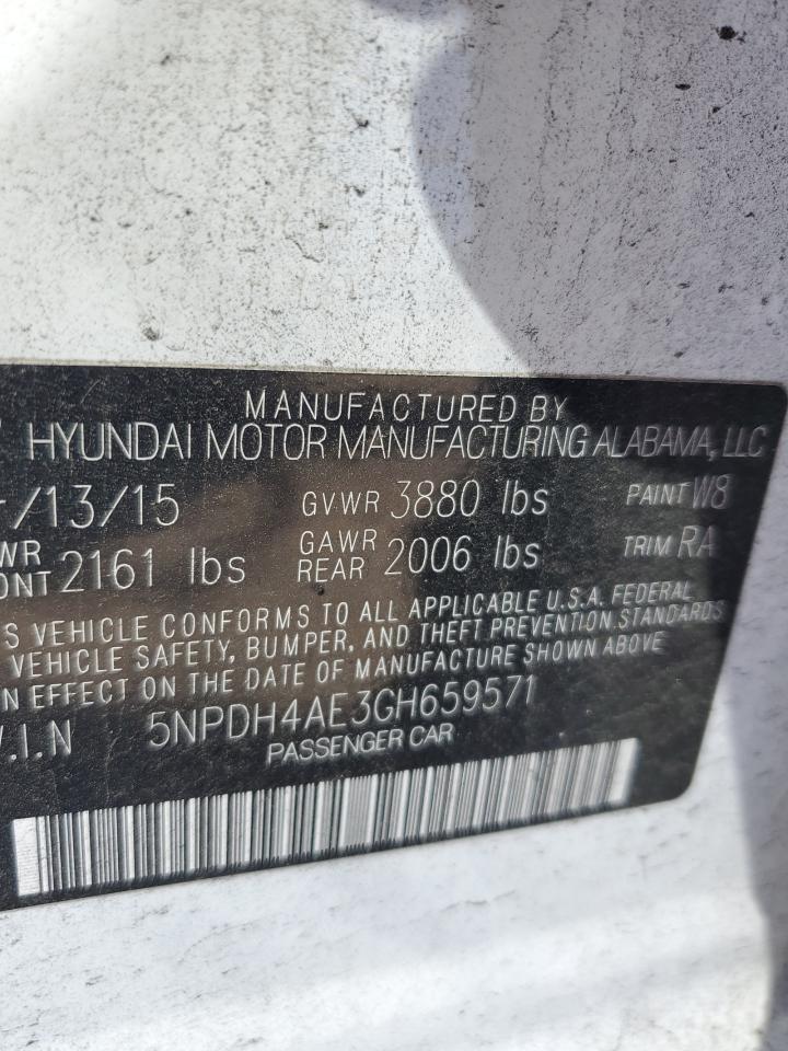 2016 Hyundai Elantra - Image 12