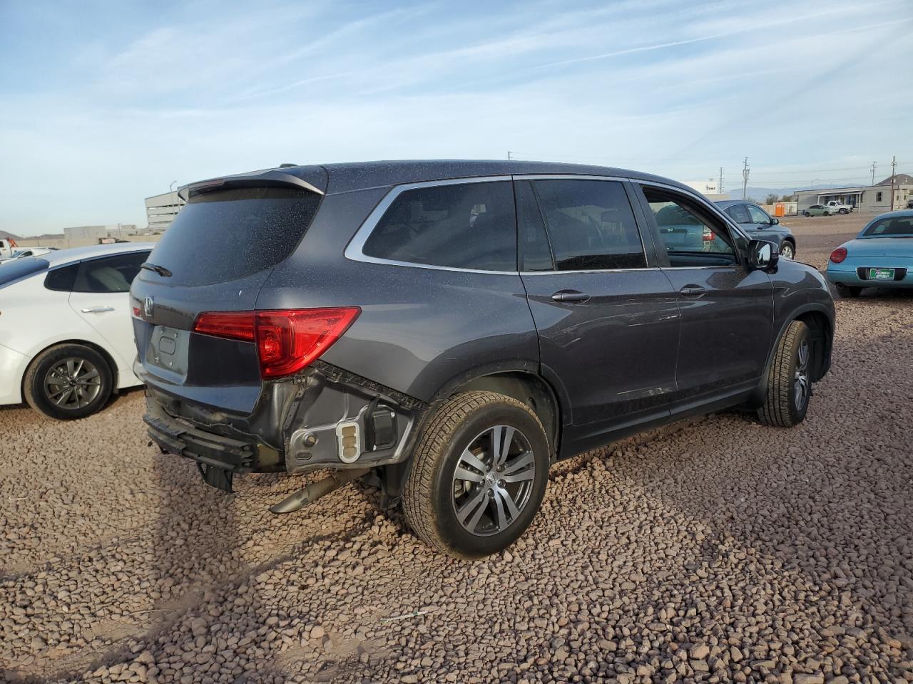 2017 Honda Pilot - Image 3