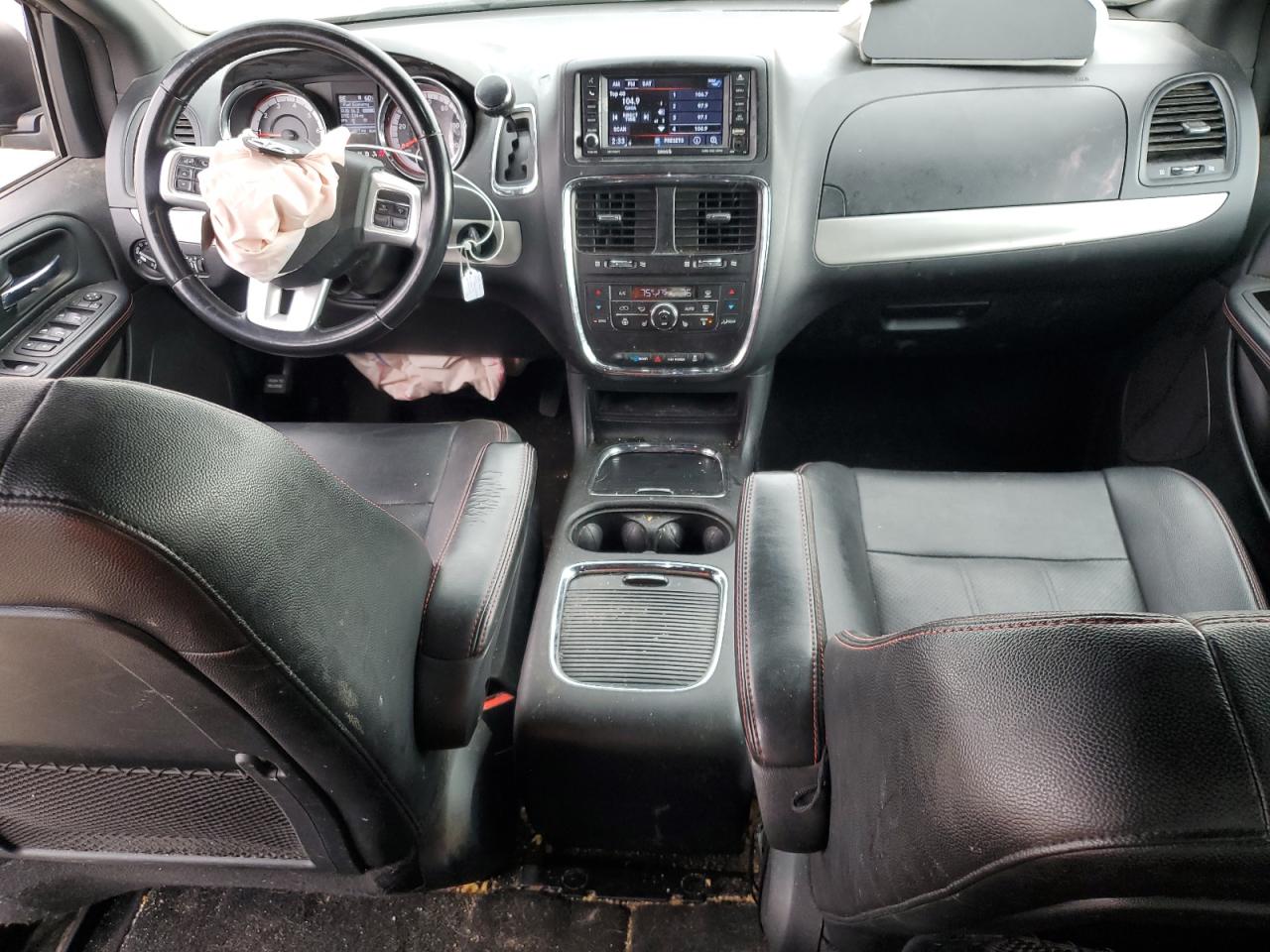 2020 Dodge Caravan - Image 8