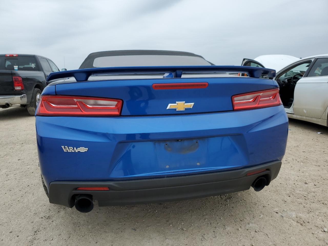 2018 Chevrolet Camaro - Image 6