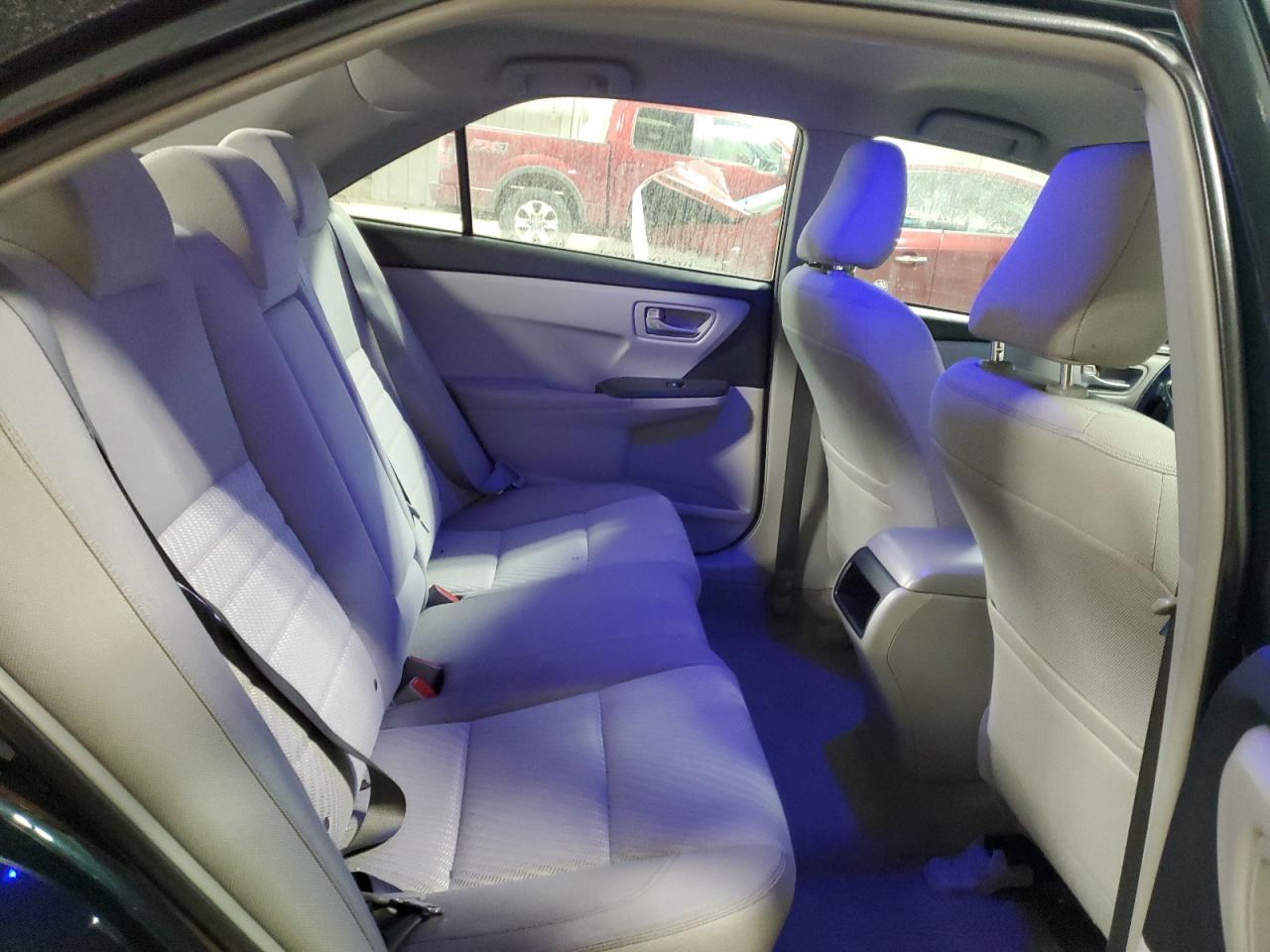 2015 Toyota Camry - Image 10