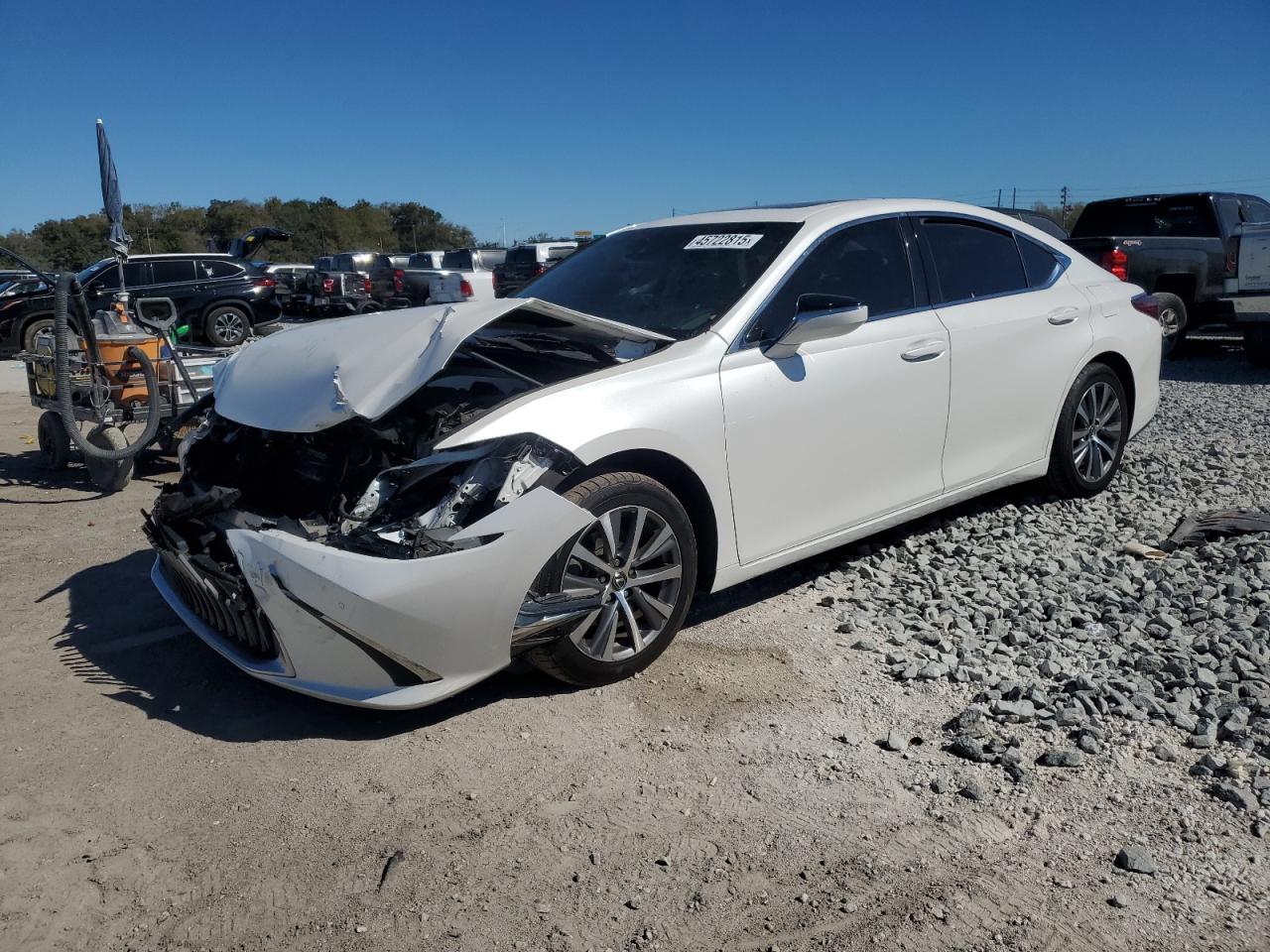 2019 Lexus ES - Image 1