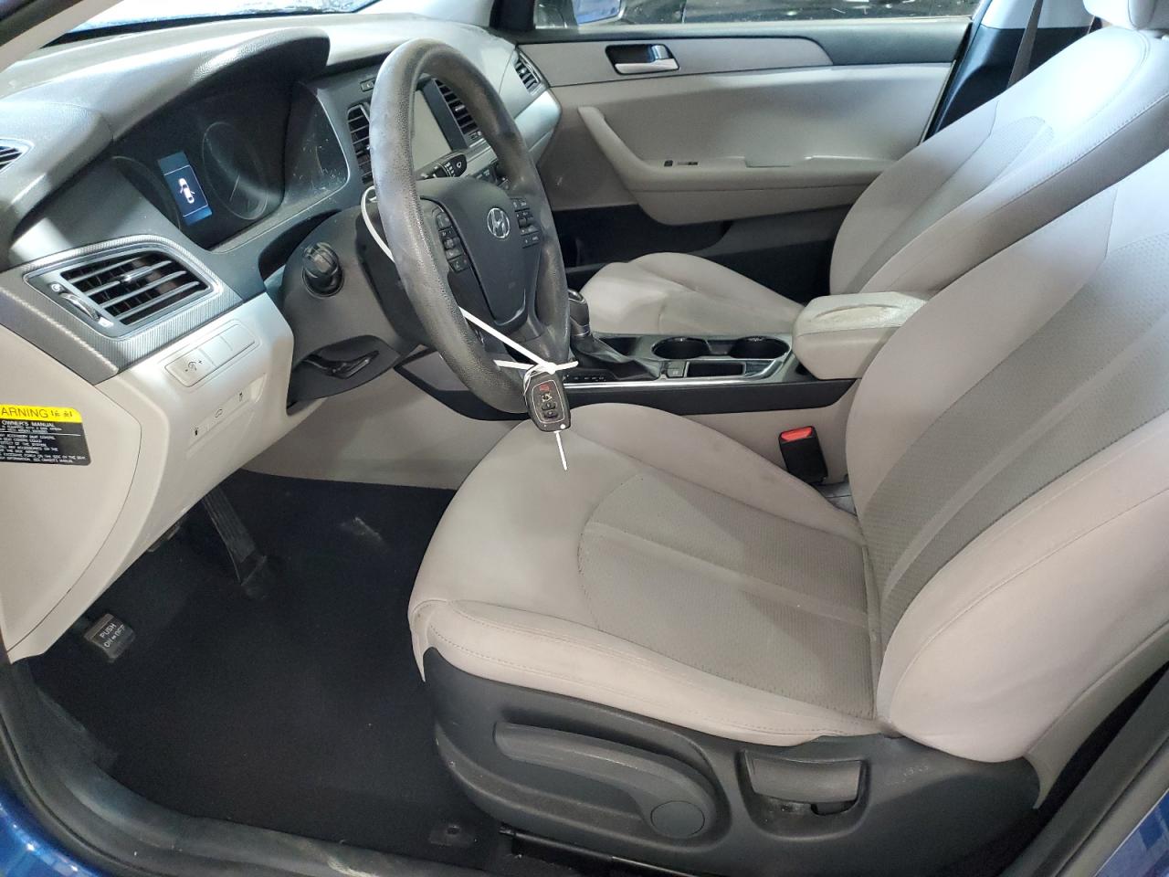 2016 Hyundai Sonata - Image 7
