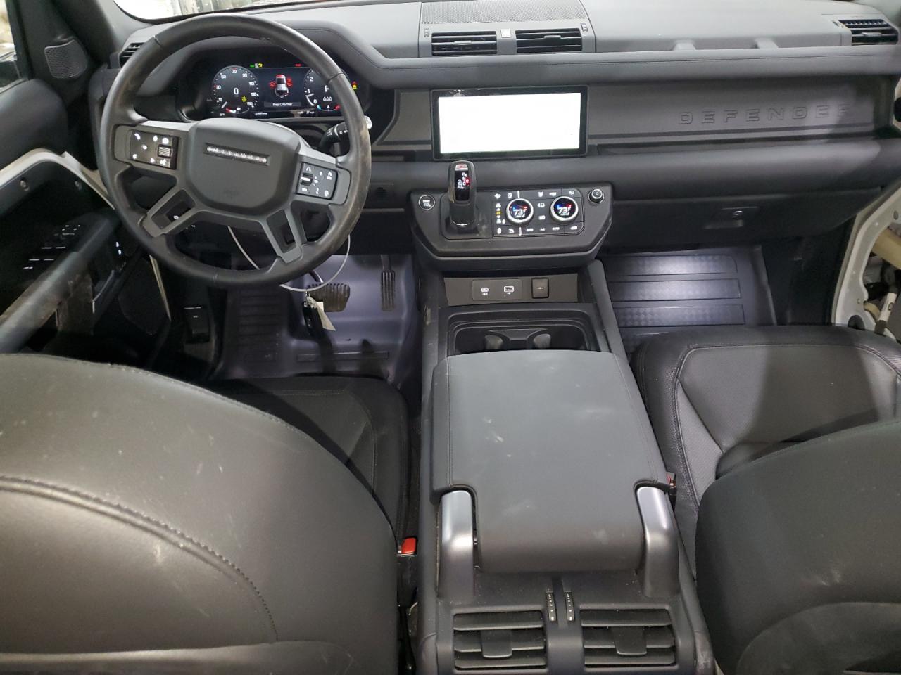 2024 Land Rover Defender - Image 8